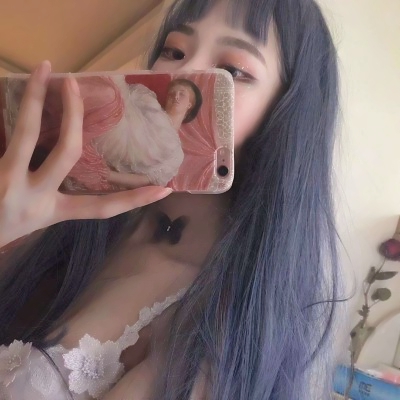 20款不同发色的霸气女生QQ头像 非主流风格拉满