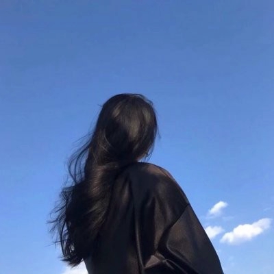 12张高清小清新背影女头 氛围感拉满的女生头像合集