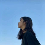 15张简约干净的女生唯美微信头像 高清无水印