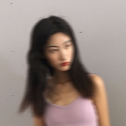 19张高清动感模糊微笑女生头像合集