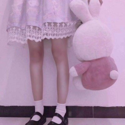 女生露腿QQ头像合集 33张高清性感款上线