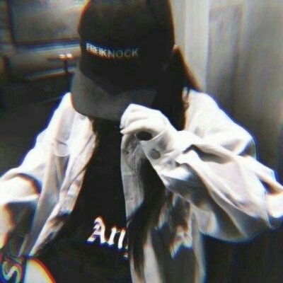 女生超拽又高雅的微信霸气头像来啦！16张高清时尚款一次看够