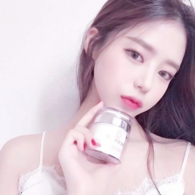 16张高清潮流个性女头像合集 好看的女生头像都在这