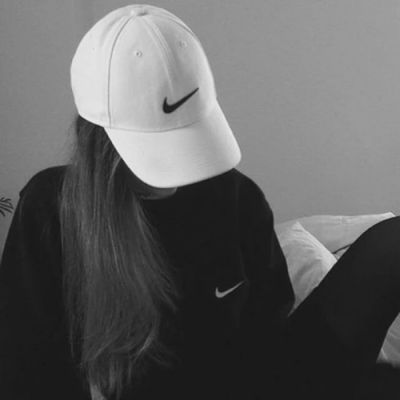 16张高清伤感寂寞女生头像 适合分享emo情绪