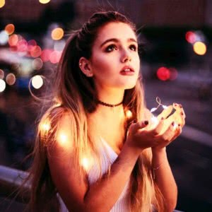 单张气质女生意境头像分享