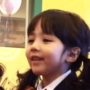 《彩虹幼儿园》克里斯蒂娜·费尔南德斯·李动图合集 萌娃表情包专区