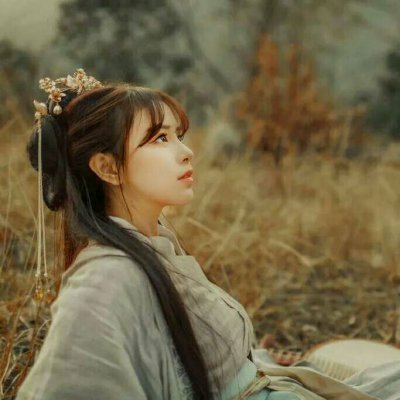 12张无水印高清真人古风女生头像合集