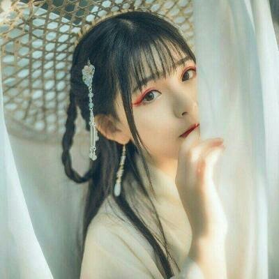 25张高清古风真人女头 小清新中国风女生头像
