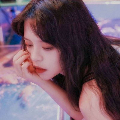 17张高清意境唯美女生QQ头像，氛围感拉满直接用