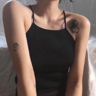 23张无水印干净高清女生部位头像 氛围感拉满