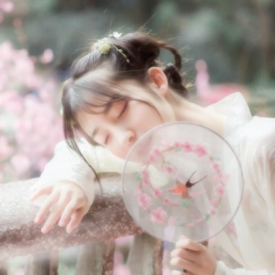 15张高清真人伤感古风女生头像合集