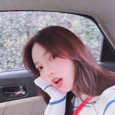 33张高清好看的微商美女头像 适合做微商的吸睛头像