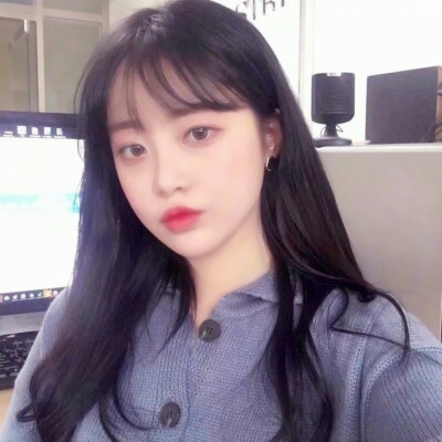 36张高清时尚网红女生头像合集