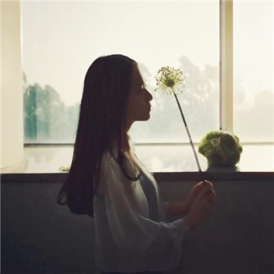 14张高清好看的女生意境微信头像合集