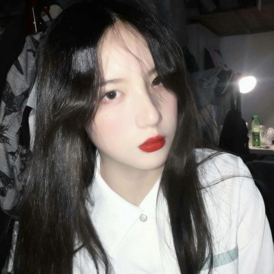 36张高清潮流女生QQ头像 最新时尚款任你挑