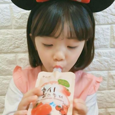 21张高清搞怪可爱萌娃女生头像 氛围感拉满