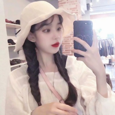 手机控女生看过来！14张个性QQ女生头像安排上了