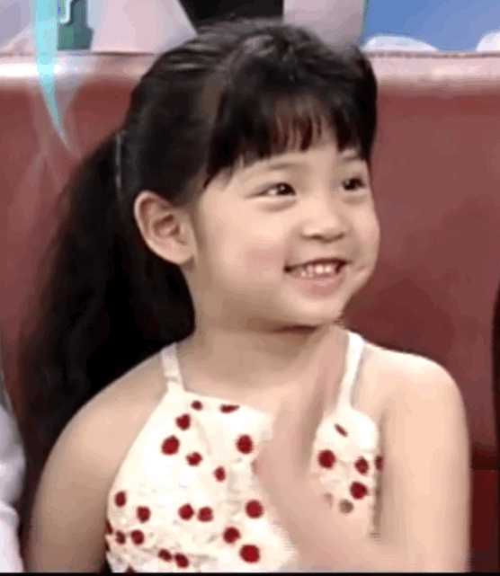 欧阳娜娜｜从小到大都没变的灵动可爱