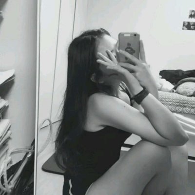 16张高清黑白气质女生头像 氛围感拉满的精选头像合集