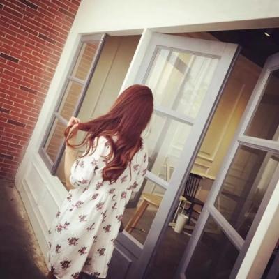 女生背影长发头像合集！22张高清唯美氛围感图来了