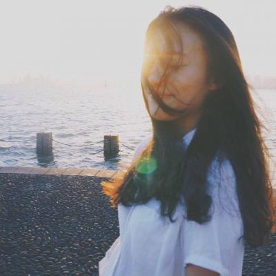 16张高清清新感女生头像合集 氛围感拉满