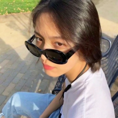 21张高清又酷又拽的女生头像合集