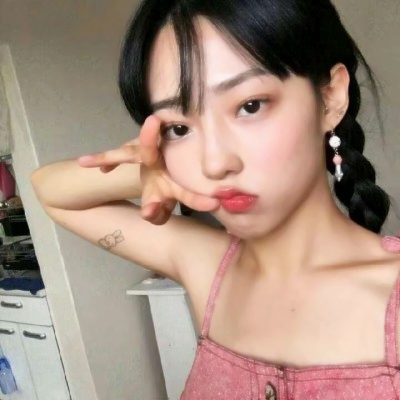 36张高清真实感女生个性时尚头像合集