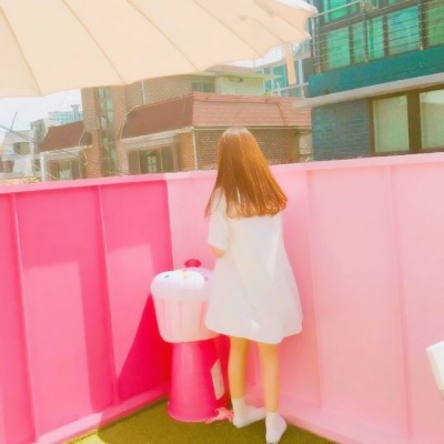 女生唯美可爱背影头像 连背影都软萌到戳人！(19张)