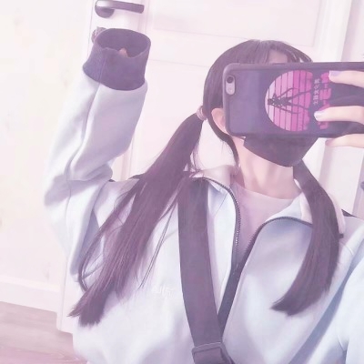 16张可爱手机控女生头像 高清又好看