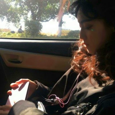 30张高清分开版闺蜜头像 好看的双人闺蜜头像合集