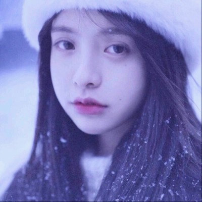 6张清新淡蓝色女生头像 高清氛围感拉满