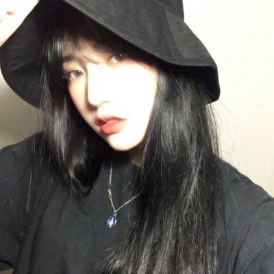 超火的超酷女生头像合集！14张高清又潮流的个性头像