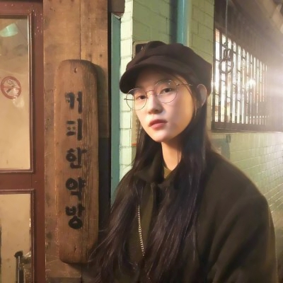 超火的超酷女生头像合集！14张高清又潮流的个性头像