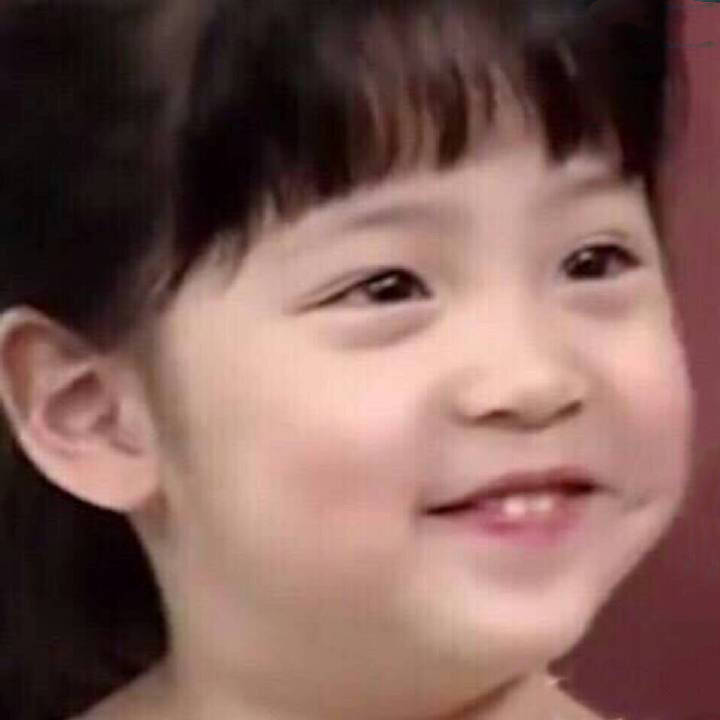 欧阳娜娜童年软萌造型太圈粉，直接拿来当头像刚刚好