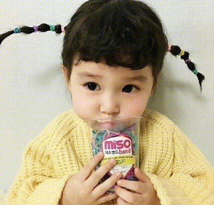 14张高清可爱小女孩萌头像 适合女生用的头像素材