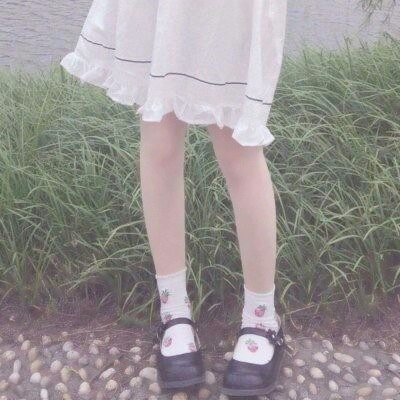 女生露腿QQ头像合集 33张高清性感款上线