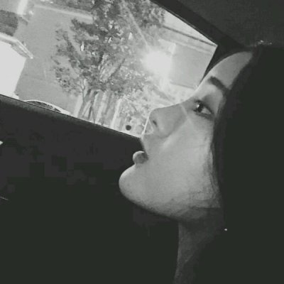 16张高清黑白气质女生头像 氛围感拉满的精选头像合集