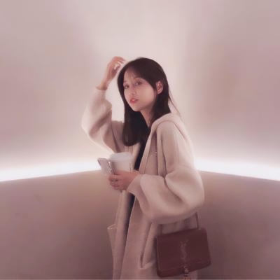 17张高清时尚好看的女生头像合集