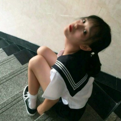 33张高清潮范可爱真人女生QQ头像合集