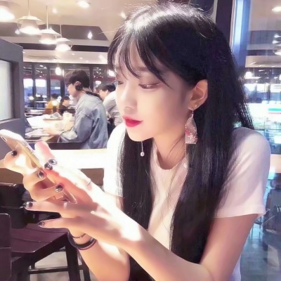 16张高清潮流个性女头像合集 好看的女生头像都在这