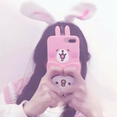16张可爱手机控女生头像 高清又好看