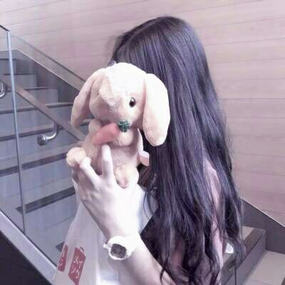 28张清新可爱女生背影头像 高清好看直接存