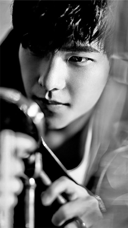 整理好了！一组适配手机的杨洋壁纸合集