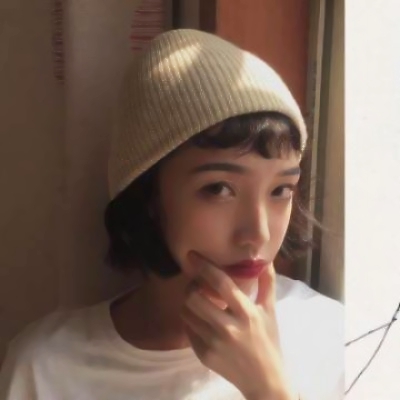 10张高清时尚潮女生头像 氛围感拉满