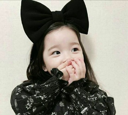 14张高清可爱小女孩萌头像 适合女生用的头像素材