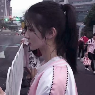 32张高清分开款QQ闺蜜头像精选，适合女生用的好看头像合集
