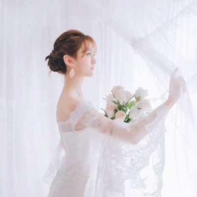 18张高清唯美白色婚纱女生微信头像合集