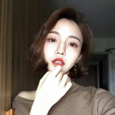 31张高清好看的短发美女头像合集 女生头像专区上新