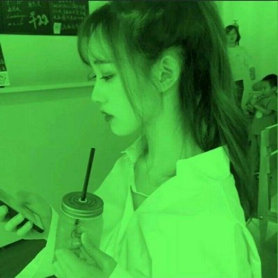 整张都是绿色的女生高清头像 19张个性款