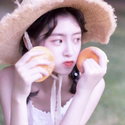 21张清新脱俗女生头像合集 简单干净又好看的网红款头像